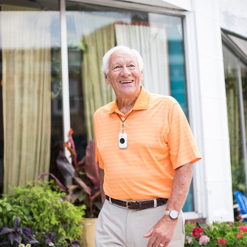 imgi_2_man-w-OTG-COX_4411_CP_GO_Ret-MR-orange